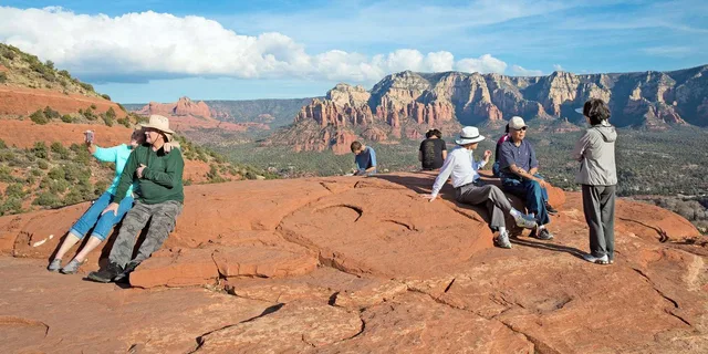 Phoenix Sedona and Grand Canyon Day Tour - Image 1