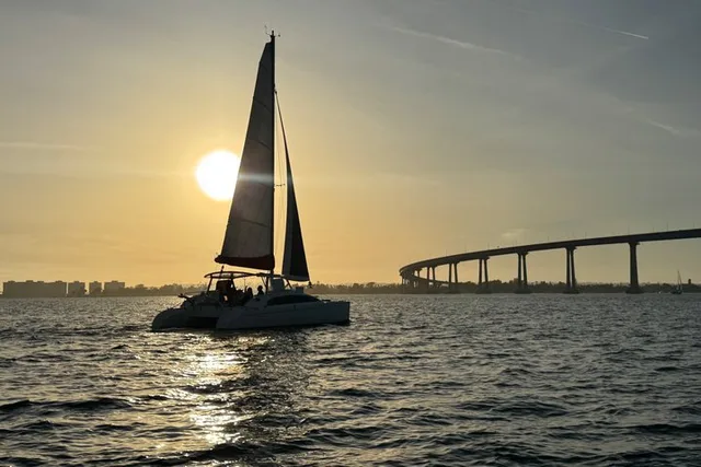 San Diego Catamaran Sail with Drinks 2.5 Hr - Image 5