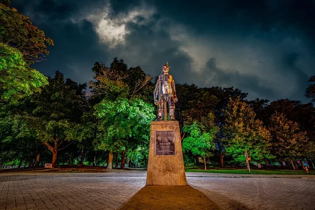Chicago Ghost Tour in Lincoln Park 1 hr - Image 6