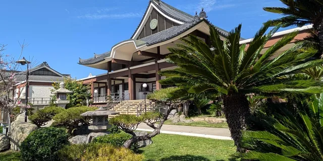 Los Angeles Walking Tour: Little Tokyo and Murals - Image 6