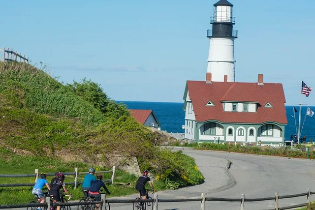 Portland E-Bike City and Lighthouse Tour - Image 2