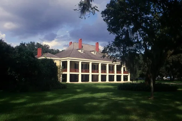 New Orleans City and Plantation Driving Tour - Image 2