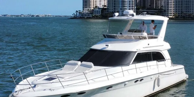 Miami Beach Yacht Cruise in Biscayne Bay - Image 2