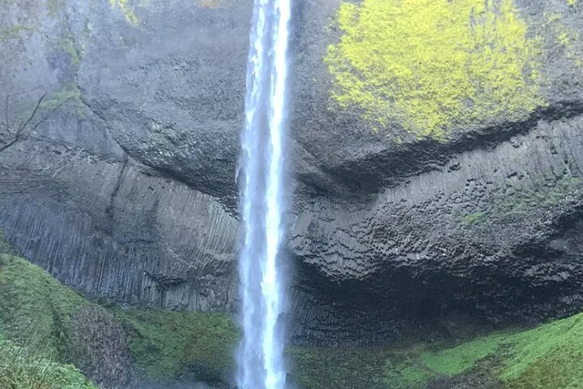 Portland Columbia River Gorge Waterfalls and Wine Tour - Image 5