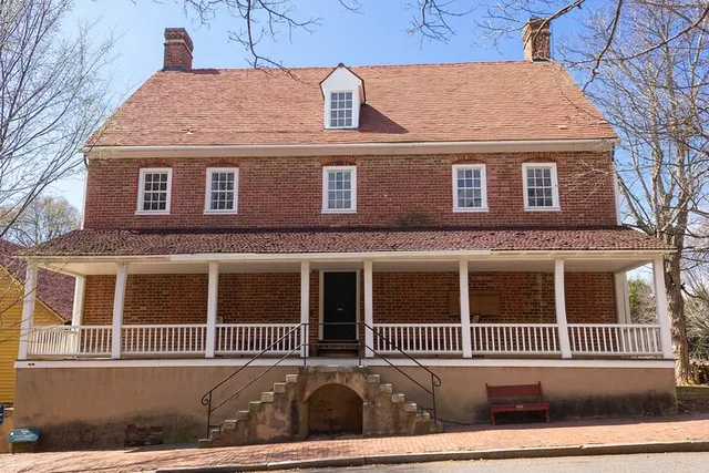 Salem Ghost Self-Guided Walking Tour - Image 1