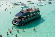 Sandestin Crab Island Excursion Aboard Sol y Luna 4.5 Hr thumbnail 4