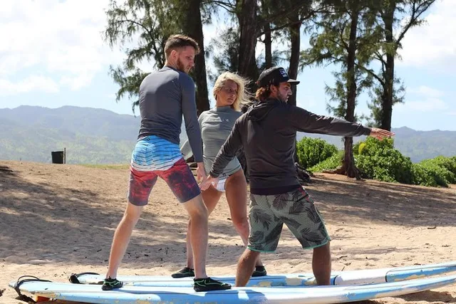 Punaluu Surf Lesson - Image 1