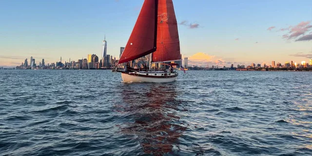 New York City Sailing Tour - Image 4