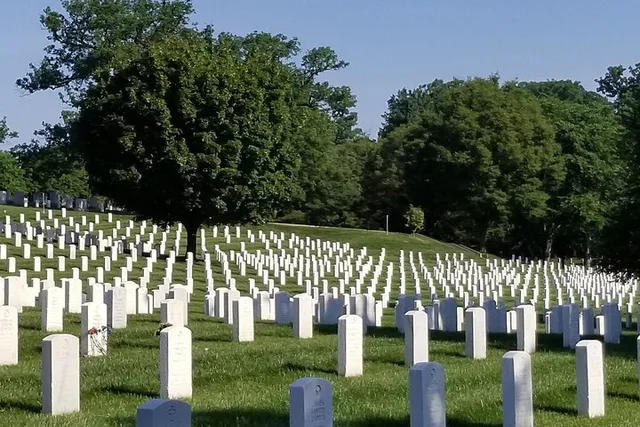 Arlington National Cemetery Walking Tour - Image 4