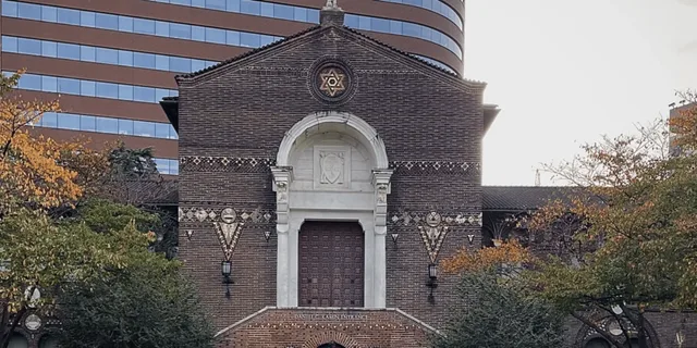 Philadelphia University of Pennsylvania Guided Tour - Image 5