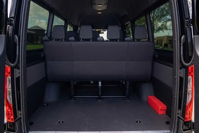 New Orleans Minibus Transfer - Image 3