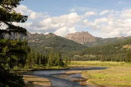 Bozeman Yellowstone Tour thumbnail 3