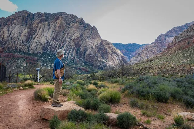 Las Vegas Spring Mountain Ranch Hike & Happy Hour - Image 5