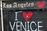 Venice Beach Walking Tour in French 3 hr thumbnail 6
