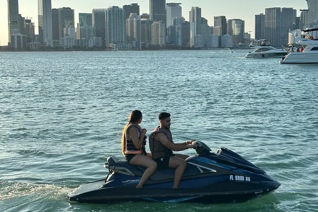 Miami Yacht Rental - Image 6