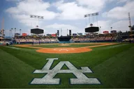 Los Angeles Dodgers Game with Japanese Concierge thumbnail 5
