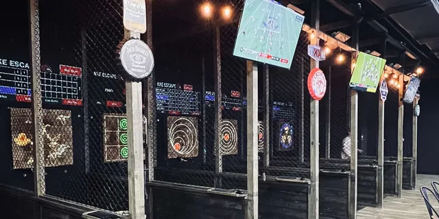 San Antonio Axe Throwing Experience - Image 4