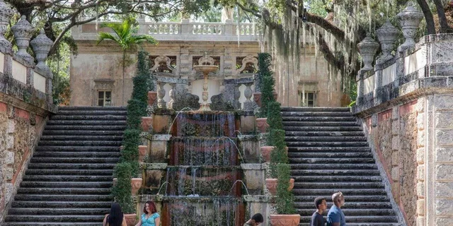 Miami Vizcaya Museum & Gardens Entry Ticket - Image 4