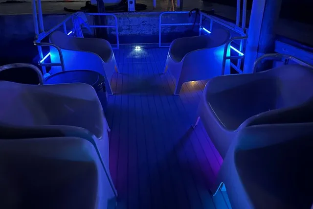 Miami Night Skyline Private Boat Tour 2 hr - Image 6