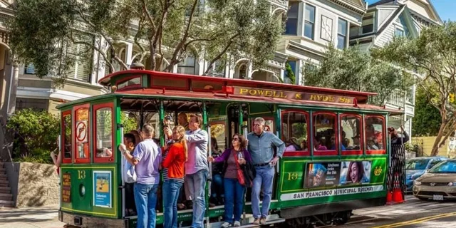 San Francisco Cable Car Tour with App-Based Guide - Image 1