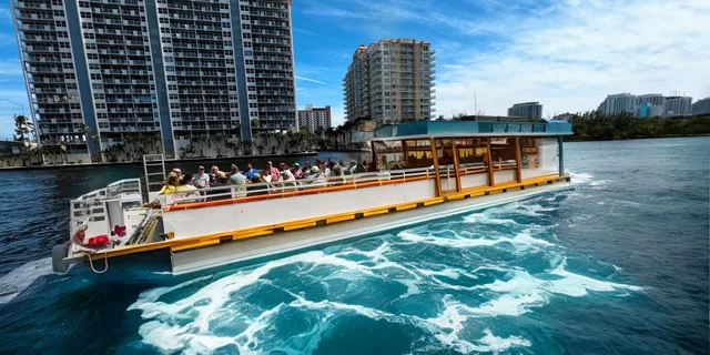 Fort Lauderdale Millionaire's Row Cruise with Drinks - Image 1