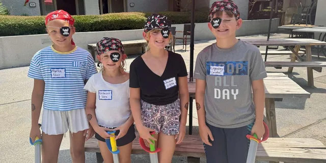 Hilton Head Island Pirates and Pizza Boat Tour - Image 4