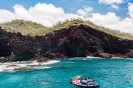 Kailua-Kona Snorkeling Adventure at Kealakekua Bay 5 hr thumbnail 2