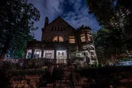 Denver Ghost Tour: Gaslights, Graves, & Gold thumbnail 1