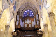 New York Ice Skating and St Patrick's Cathedral Tour thumbnail 3