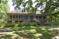 New Orleans Plantation Tour: Oak Alley and Laura thumbnail 2