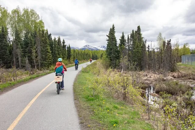 Anchorage eBike History Tour - Image 4