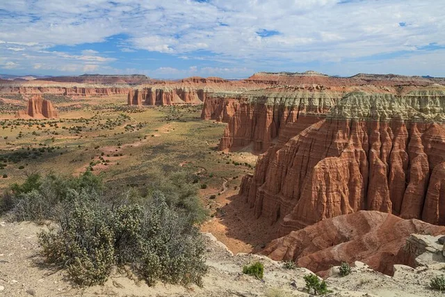 Bryce Canyon and Capitol Reef Scenic Air Charter - Image 6