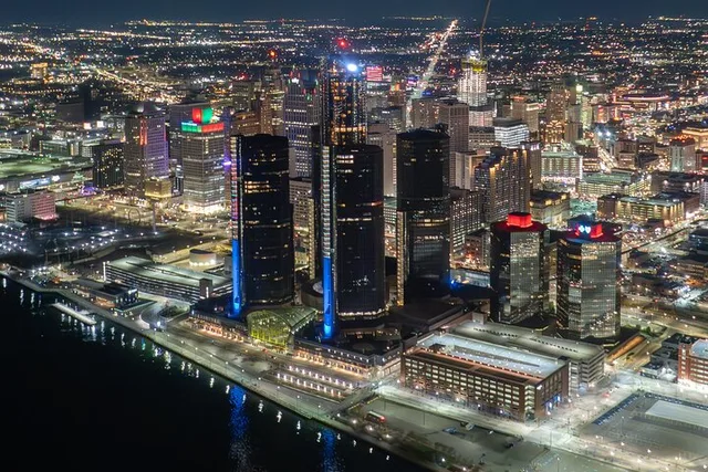 Detroit Helicopter Ride - Image 6