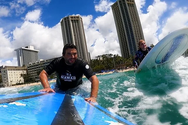 Waikiki Surf Lesson - Image 4