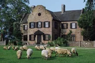 Charleston Private Plantation Tour with Lunch thumbnail 2