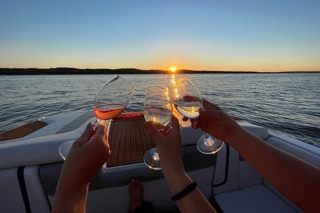Canandaigua Lake Sunset Tour - Image 4