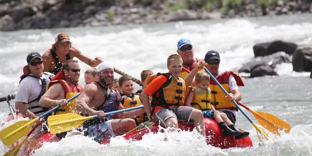 Gardiner Yellowstone River Whitewater Rafting with Lunch - Image 1