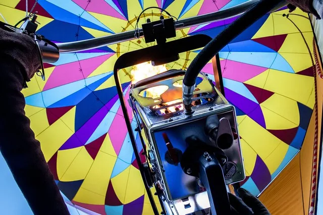 Hot Springs Hot Air Balloon Ride - Image 2