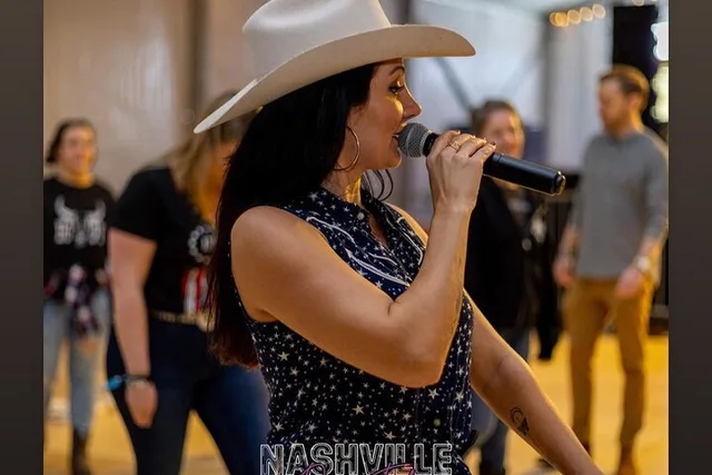 Nashville Line Dance Lesson - Image 1