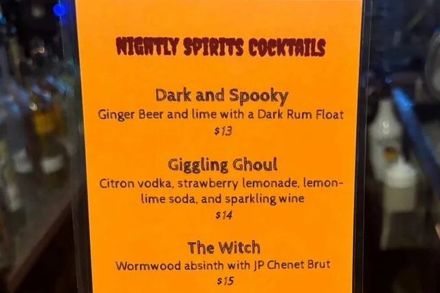 Seattle Ghost Walking Tour with Booze - Image 5
