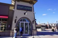 New York Woodbury Common Shopping Tour thumbnail 5