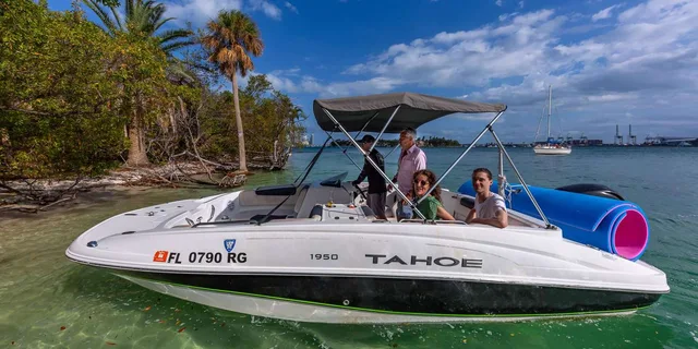 Fort Lauderdale Wildlife Boat Tour to Raccoon Island - Image 1