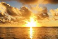 Waikiki Sunset Cruise thumbnail 1