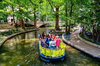 San Antonio Alamo and River Walk Tour