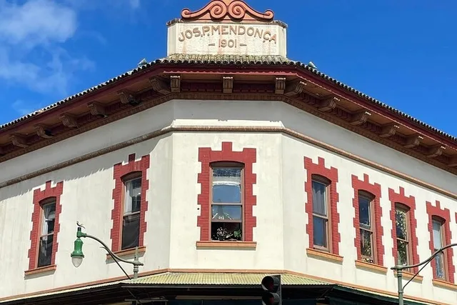 Honolulu Historical Tour in Red Light District 90 min - Image 4