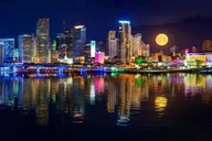 Miami Beach Private Night Airplane Tour thumbnail 5