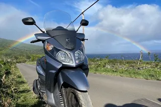 Maui Scooter Tour with Waterfalls and Sea Cliffs