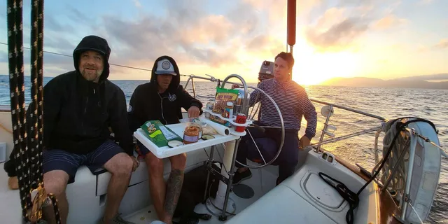 Los Angeles Sunset Sailing Experience - Image 3