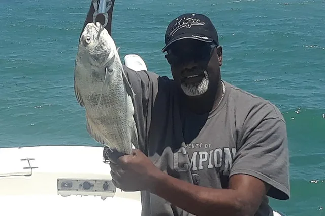 Clearwater Inshore Fishing Charter - Image 2