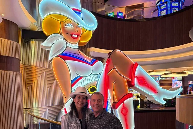 Las Vegas Sightseeing Tour - Image 4